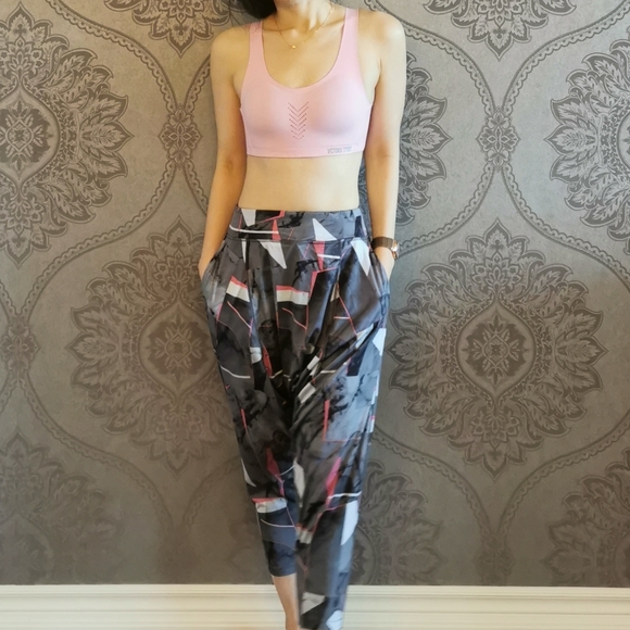 Sweaty Betty harem yoga pants - Picture 3 of 7